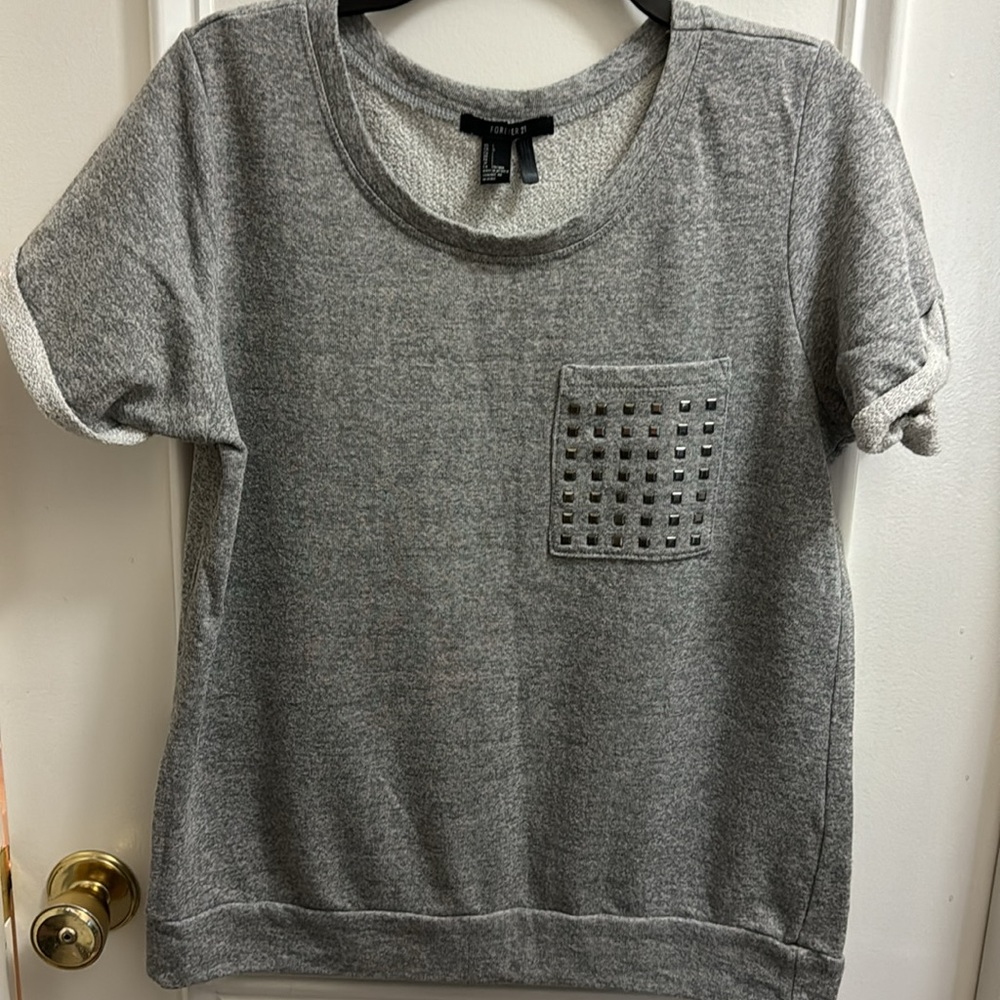 Forever 21 Studded Pocket Rolled Sleeves Tee Sweatshirt Gray - Large Forever21